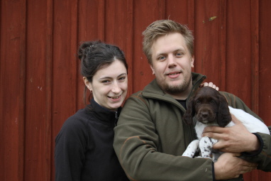 Daisy och Mattias med Fina-Holly